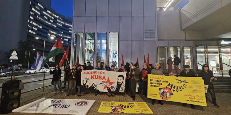 Während Washington Bomben liefert, liefert Havanna Solidarität.