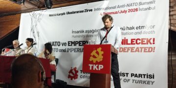 Frieden kann es nur geben, wenn die Macht der Monopole gebrochen wird und die Arbeiterklasse die politische Macht erobert