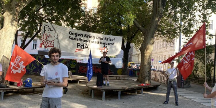 Frieden den Völkern, Kampf dem Kapital!
